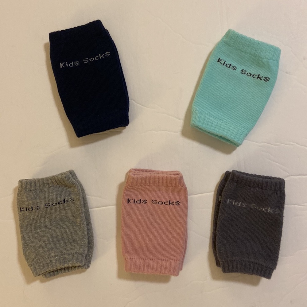 Kids/Baby Socks Non-Slip Elbow and Knee Covers 5 Pairs - Picture 3 of 3